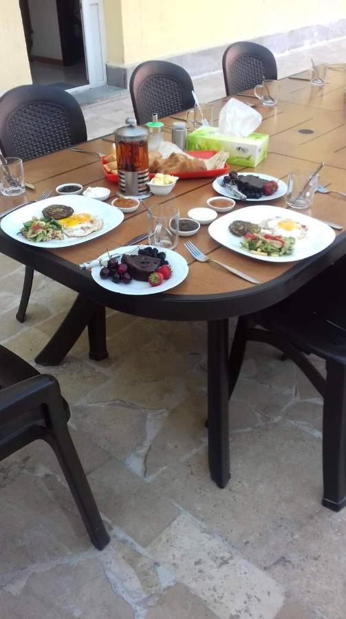 Hotel Bonjour House Erevan Esterno foto