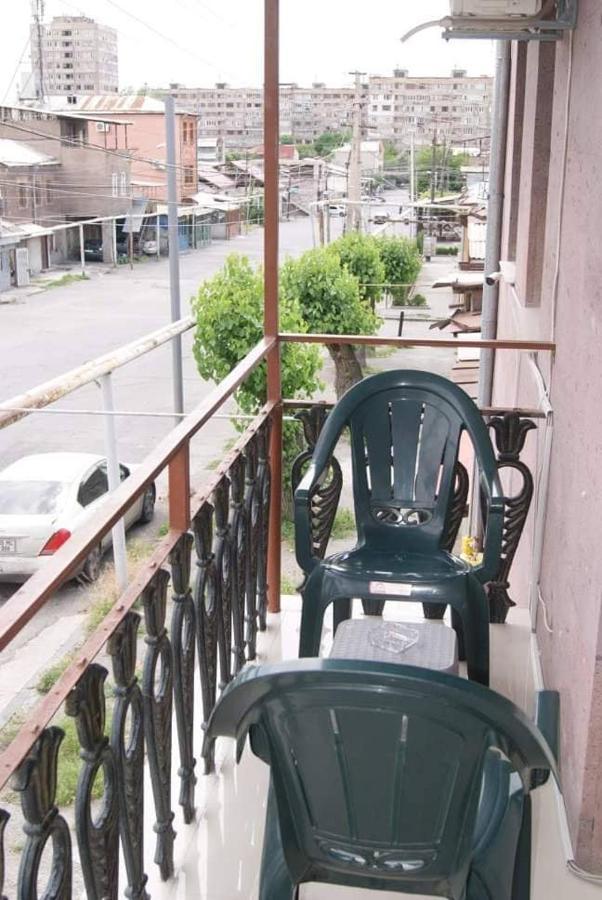 Hotel Bonjour House Erevan Esterno foto