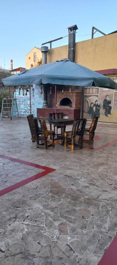 Hotel Bonjour House Erevan Esterno foto
